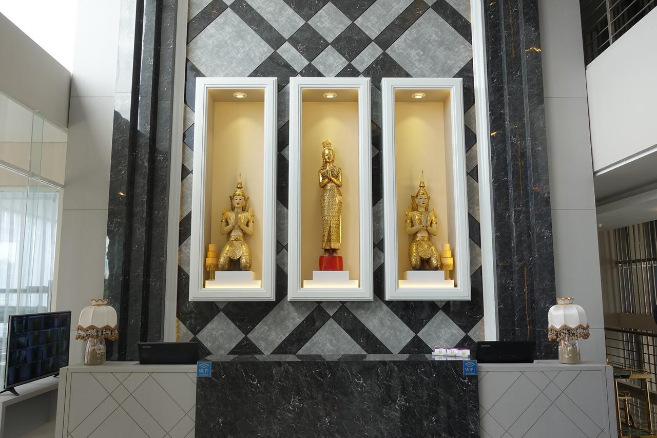 M Hotel Kupang Kupang  Exterior photo