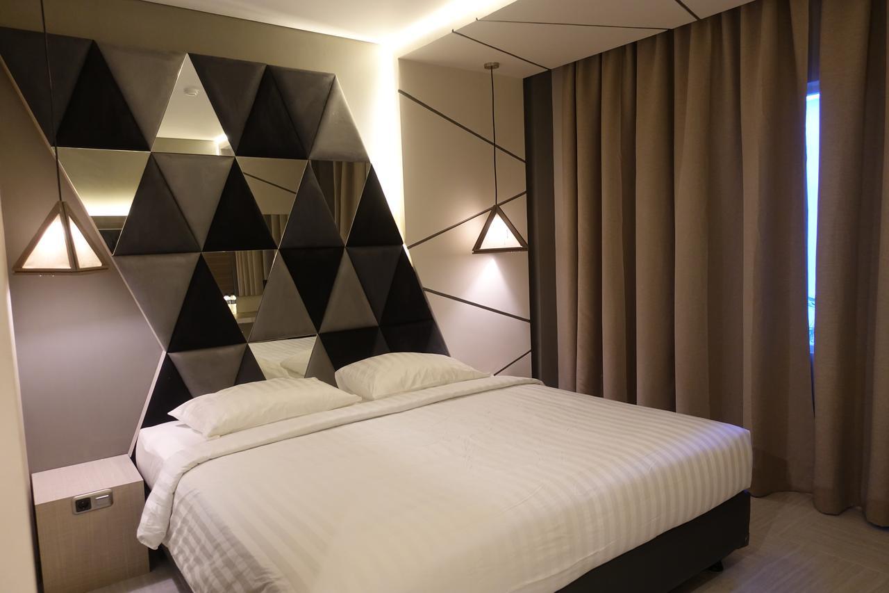 M Hotel Kupang Kupang  Exterior photo