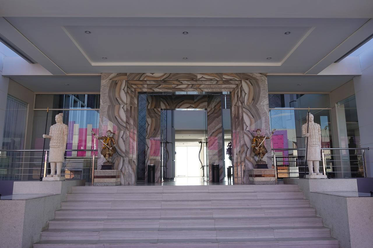 M Hotel Kupang Kupang  Exterior photo
